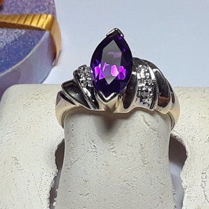 Estate 1.55cttw AA+ Marquise Amethyst & Diamond shrimp sides 14Kt YG Ring #17261